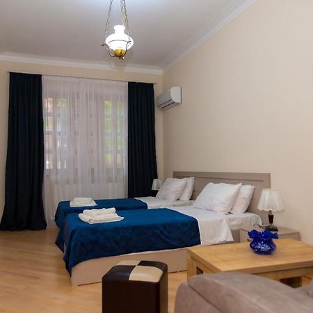 Holiday Rooms 第比利斯 外观 照片