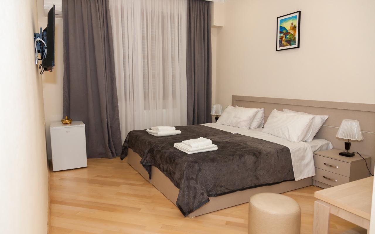 Holiday Rooms 第比利斯 外观 照片