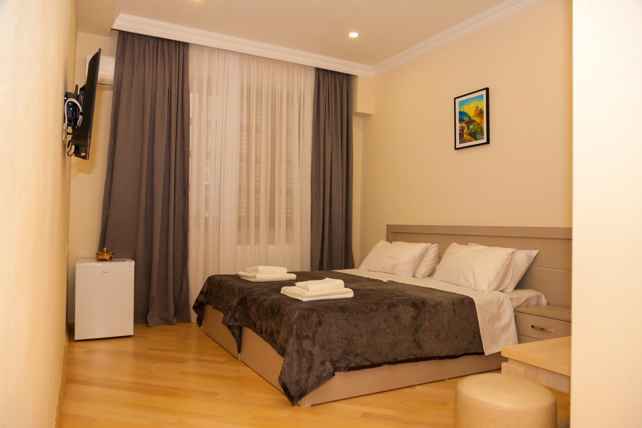 Holiday Rooms 第比利斯 外观 照片