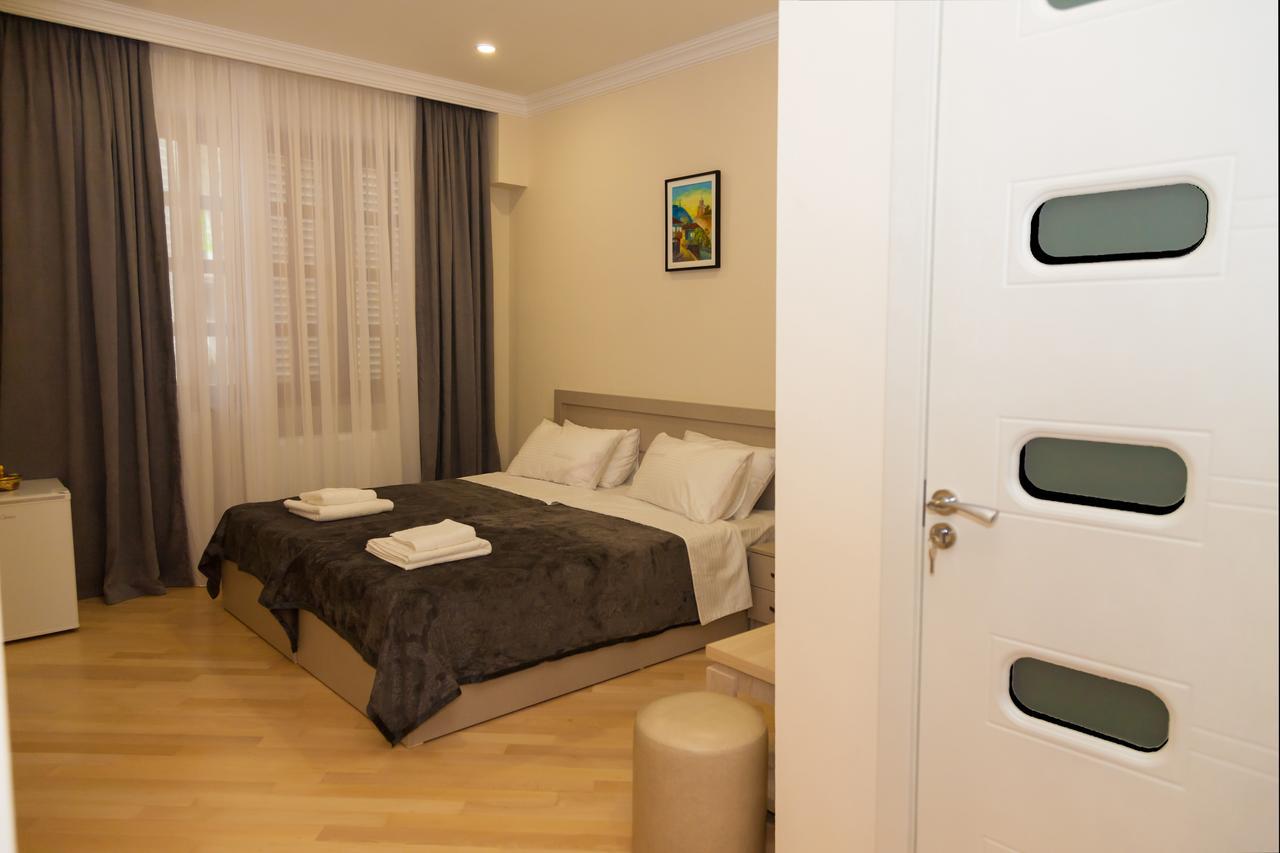 Holiday Rooms 第比利斯 外观 照片