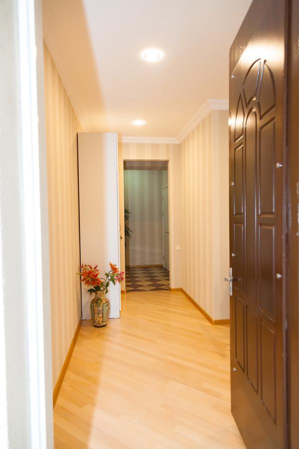 Holiday Rooms 第比利斯 外观 照片