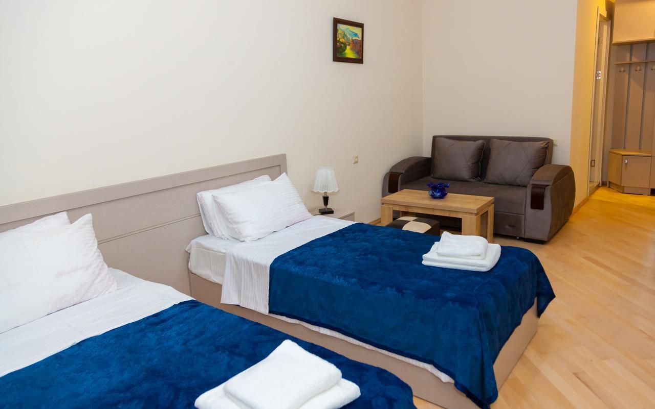 Holiday Rooms 第比利斯 外观 照片